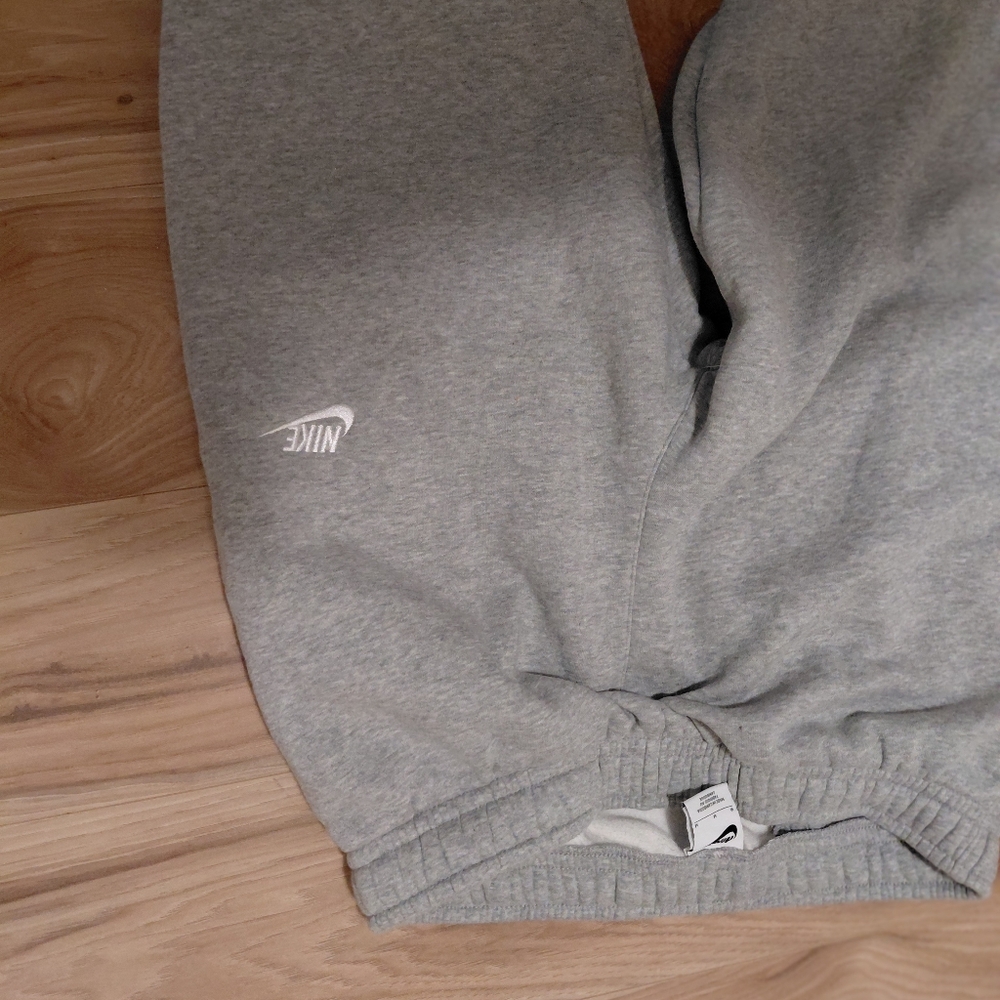 Nike Heather Gray Joggers